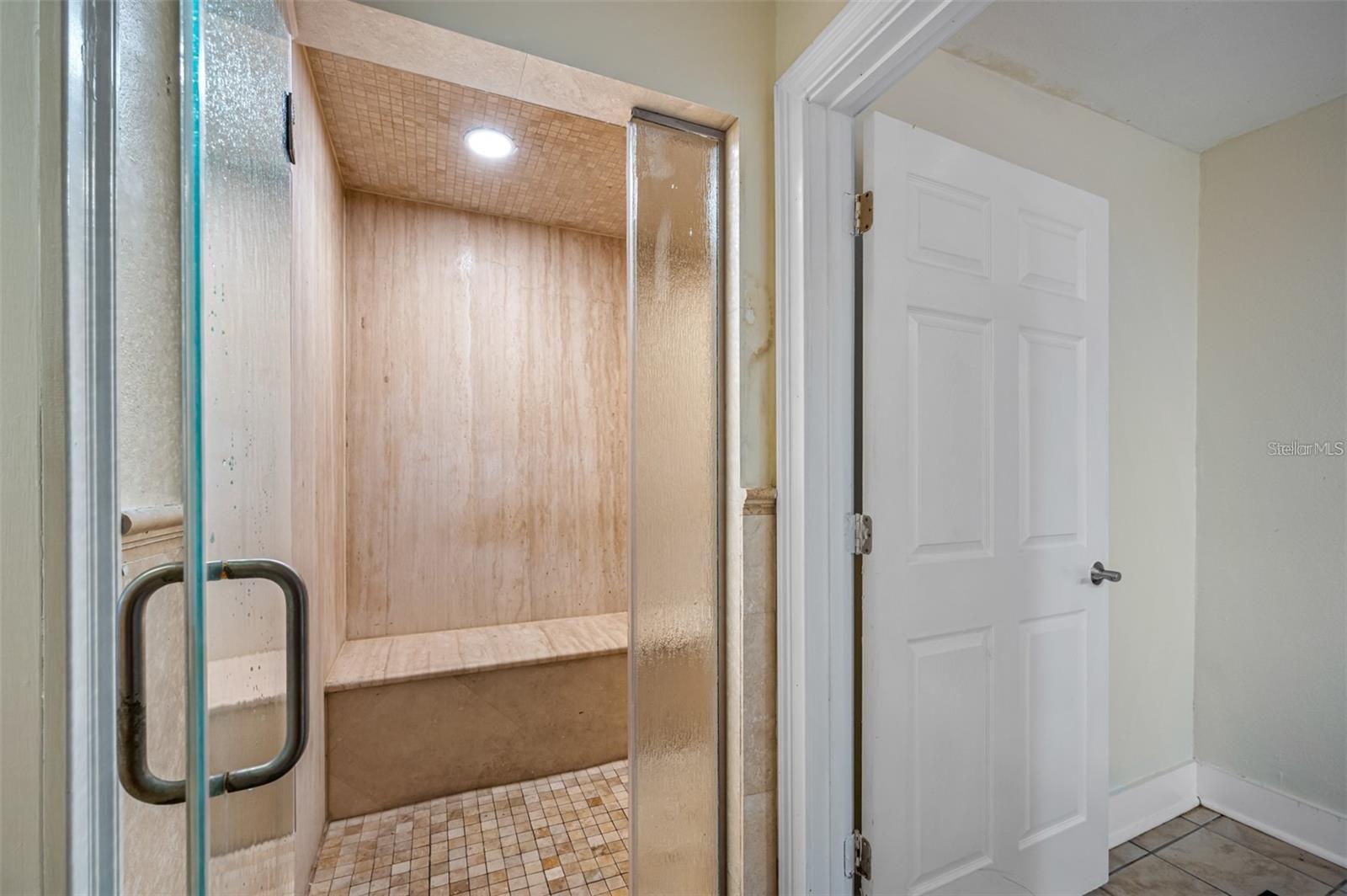 ITOPIA PRIVATE RESIDENCES CONDO - Residential Lease