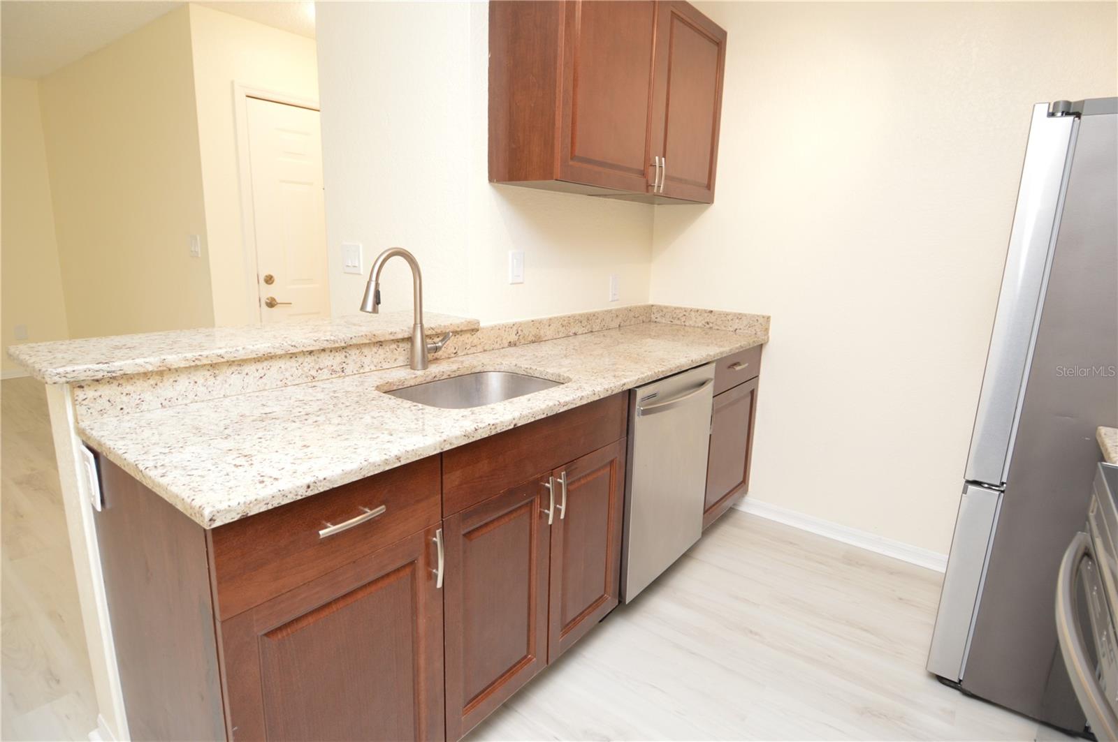 ITOPIA PRIVATE RESIDENCES CONDO - Residential Lease