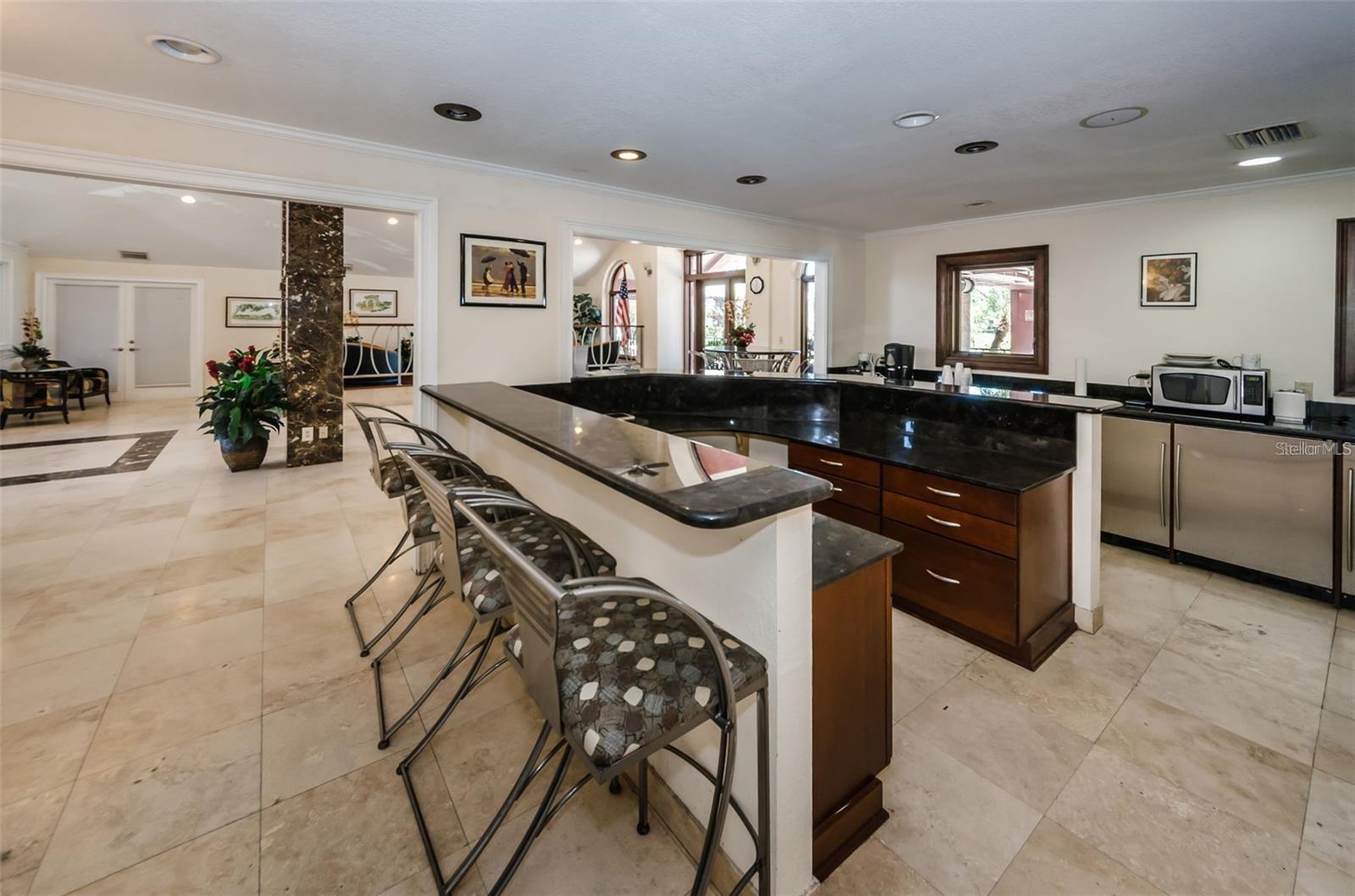 ITOPIA PRIVATE RESIDENCES CONDO - Residential Lease