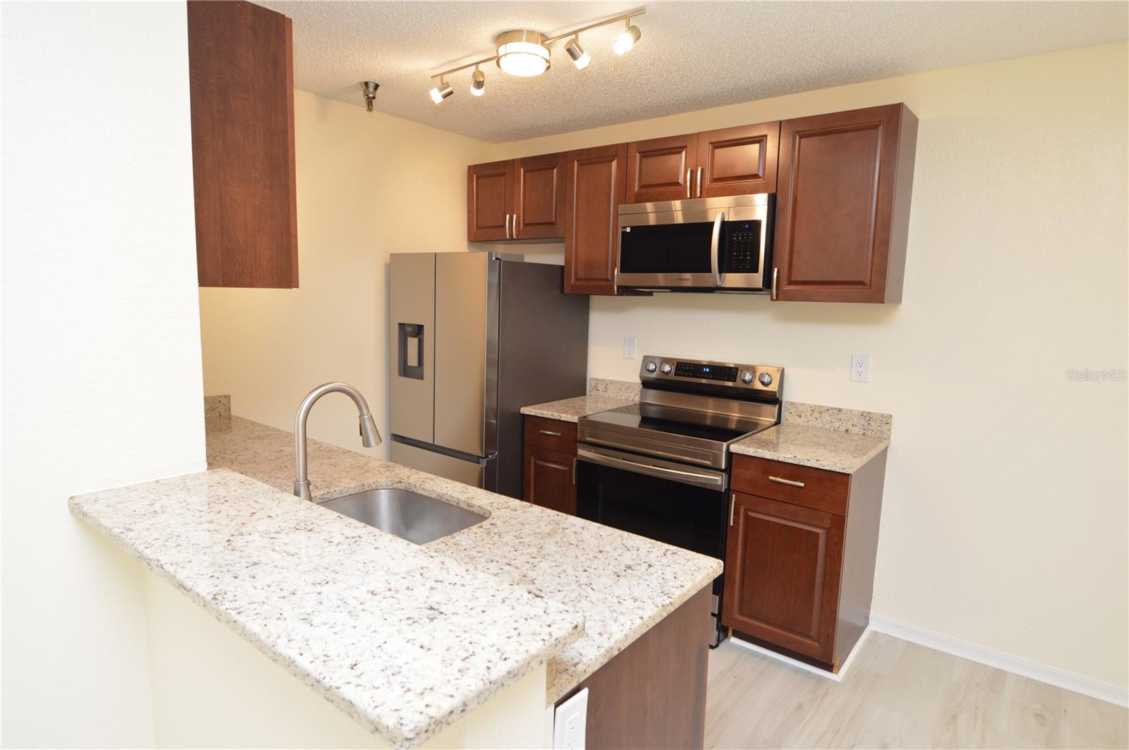 ITOPIA PRIVATE RESIDENCES CONDO - Residential Lease