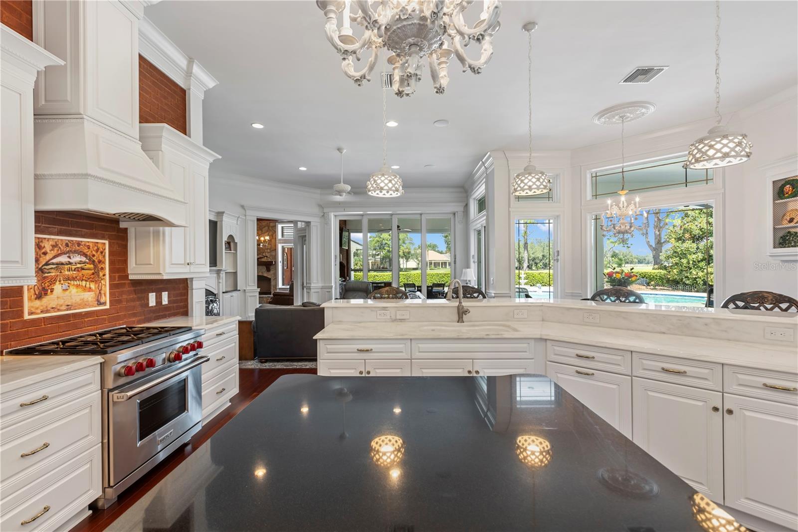 KEENES POINTE - Residential