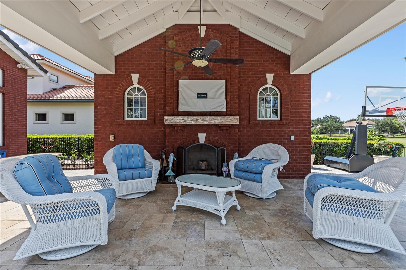 KEENES POINTE - Residential