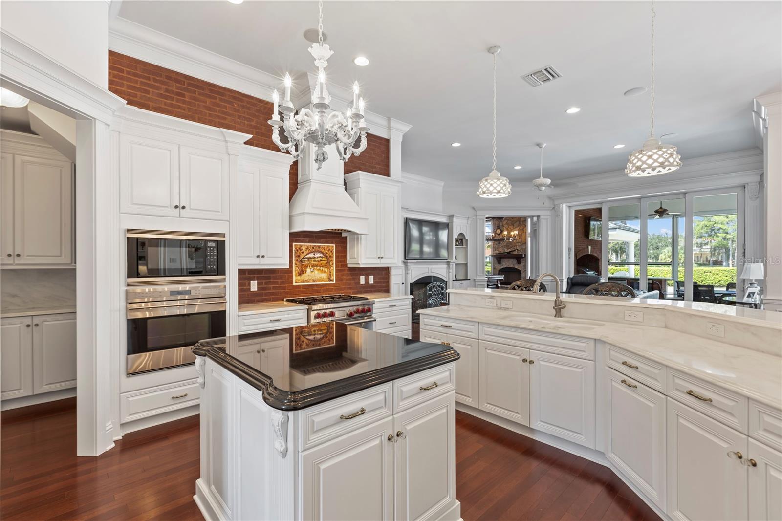 KEENES POINTE - Residential
