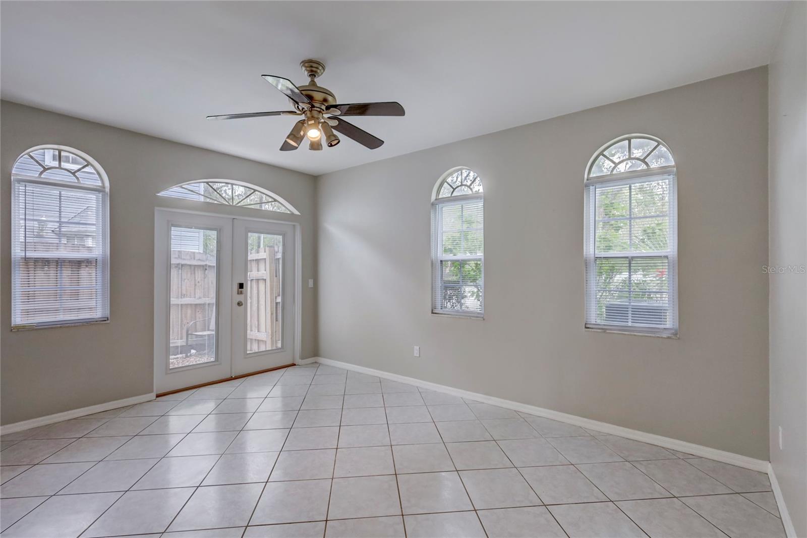INTERBAY OAKS A CONDO - Residential