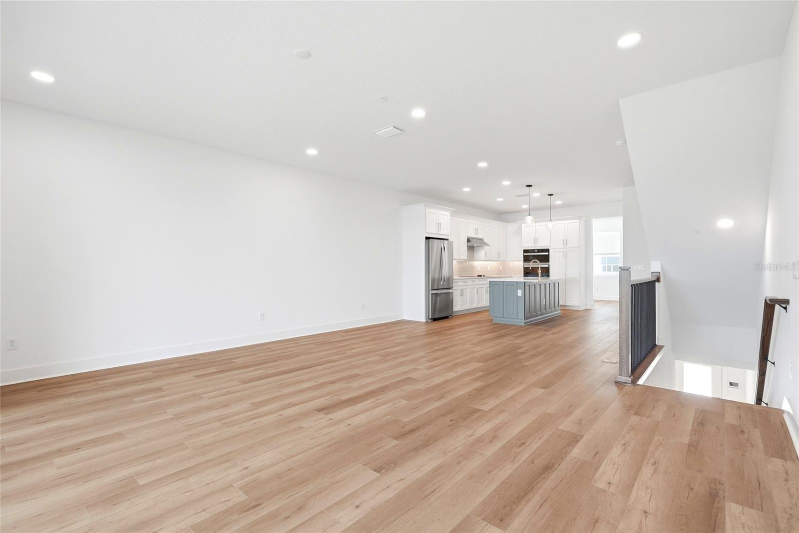 TOWNHOMES OF SEMINOLE ISLE - Residential