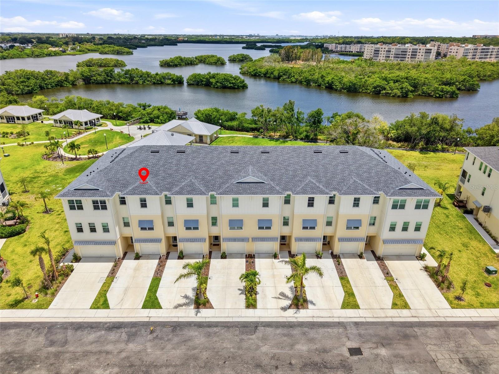 TOWNHOMES OF SEMINOLE ISLE - Residential