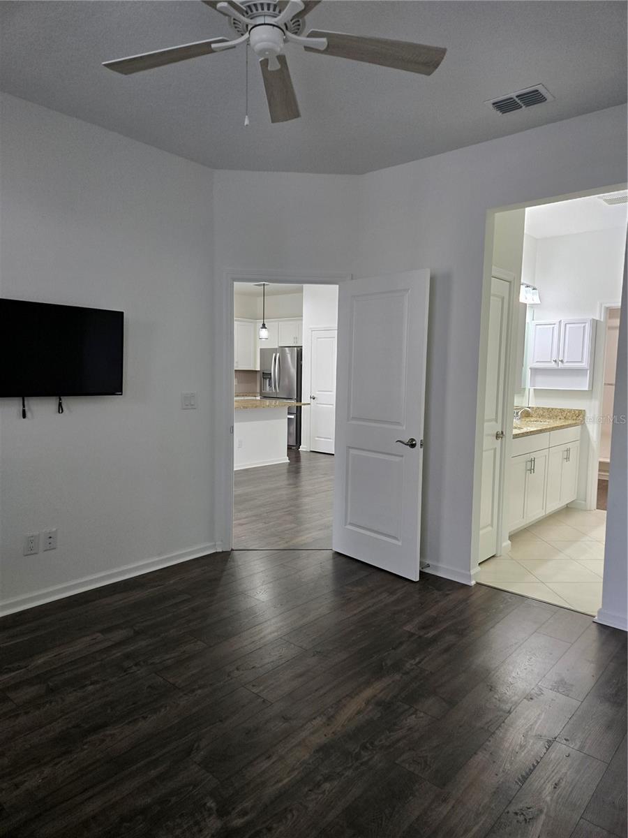 LATITUDE/DAYTONA BEACH PH 3A - Residential Lease