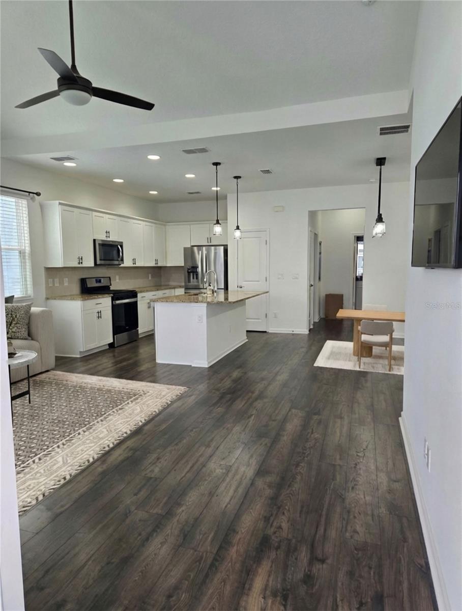 LATITUDE/DAYTONA BEACH PH 3A - Residential Lease