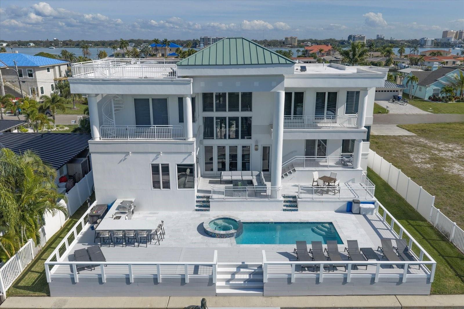 ISLAND ESTATES OF CLEARWATER - Residential