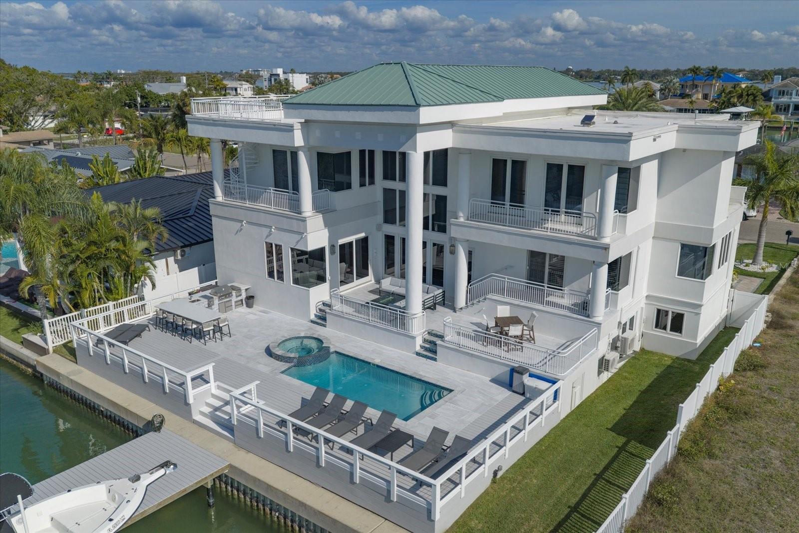 ISLAND ESTATES OF CLEARWATER - Residential