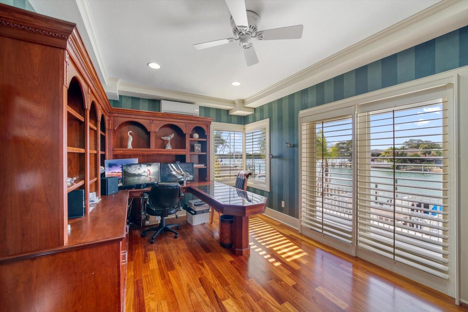 ISLAND ESTATES OF CLEARWATER - Residential