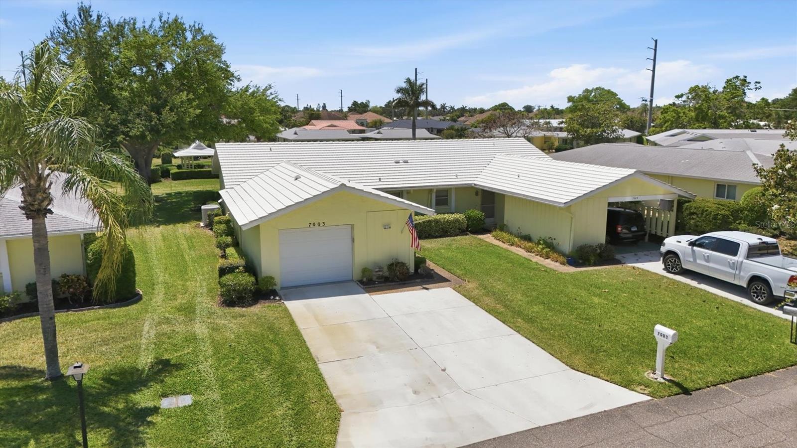 VILLAGE GREEN OF BRADENTON SEC 4 - Residential