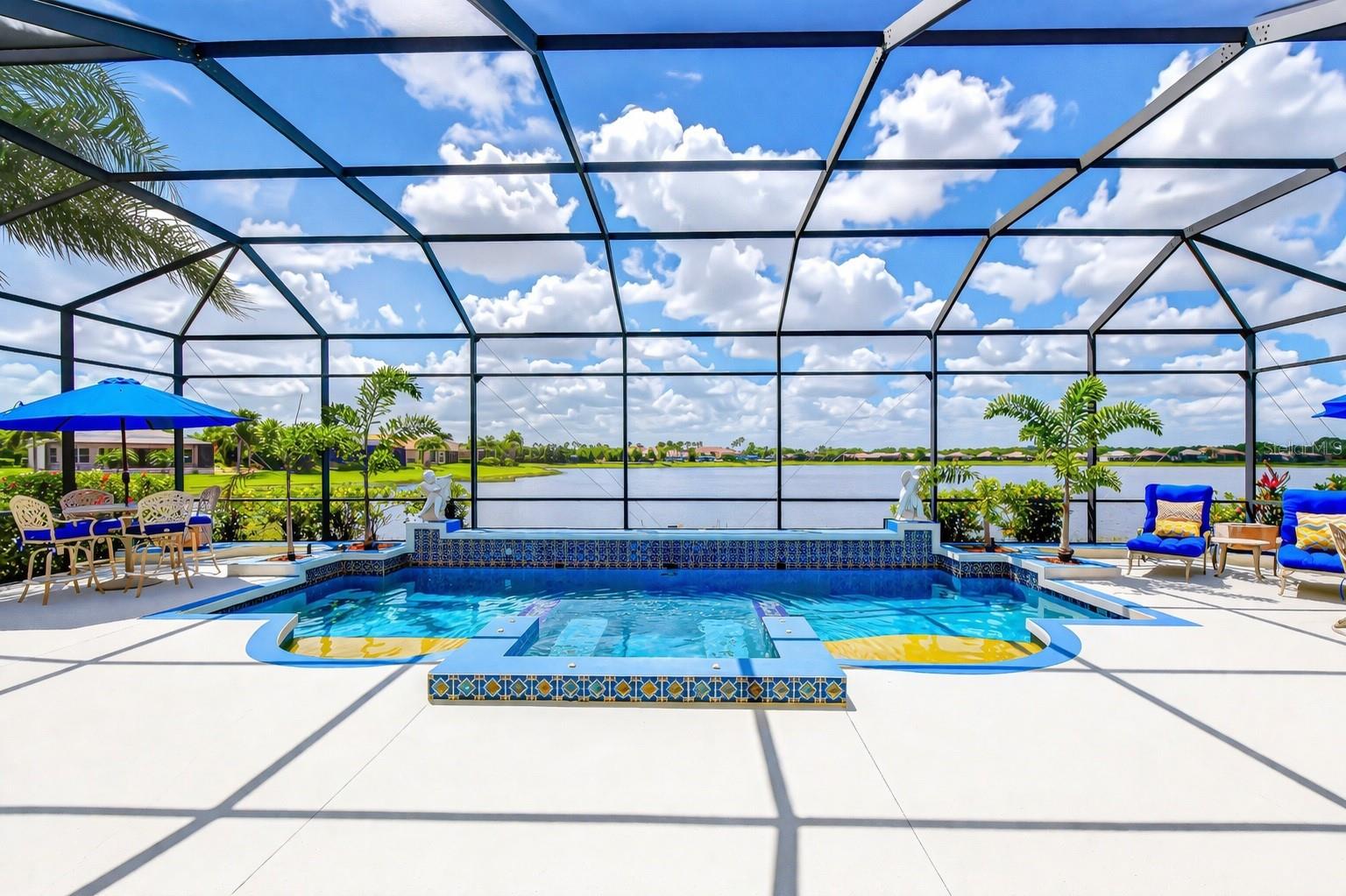 VALENCIA LAKES - Residential