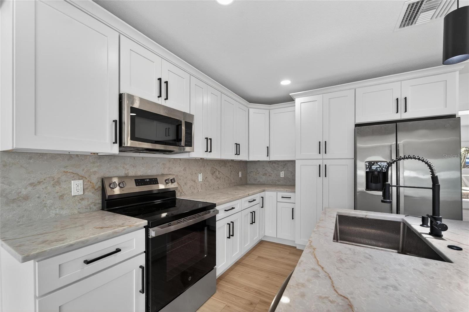 BAYWOOD SUB - Residential