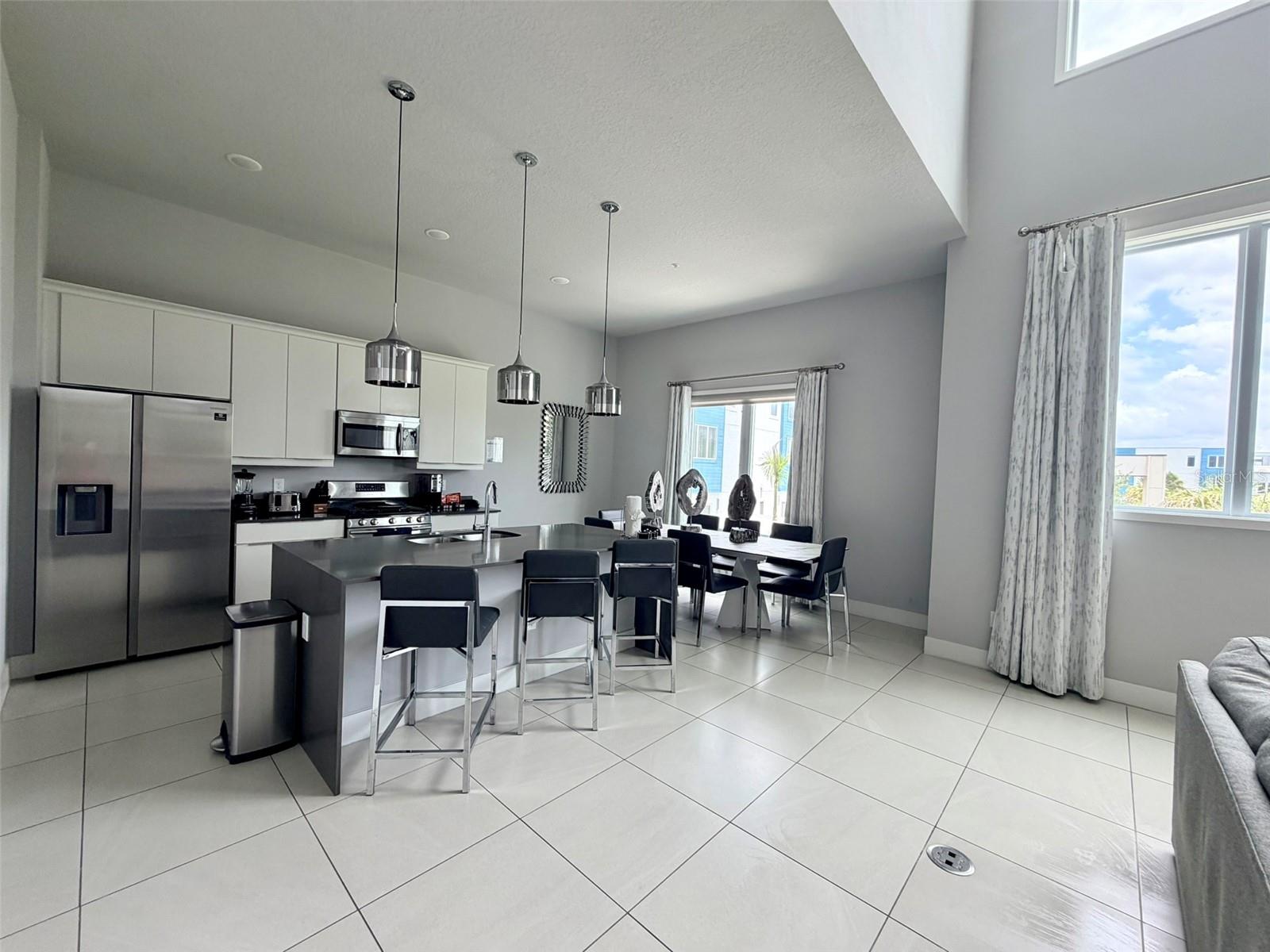 SPECTRUM AT REUNION CONDO PH 2A & 2B - Residential