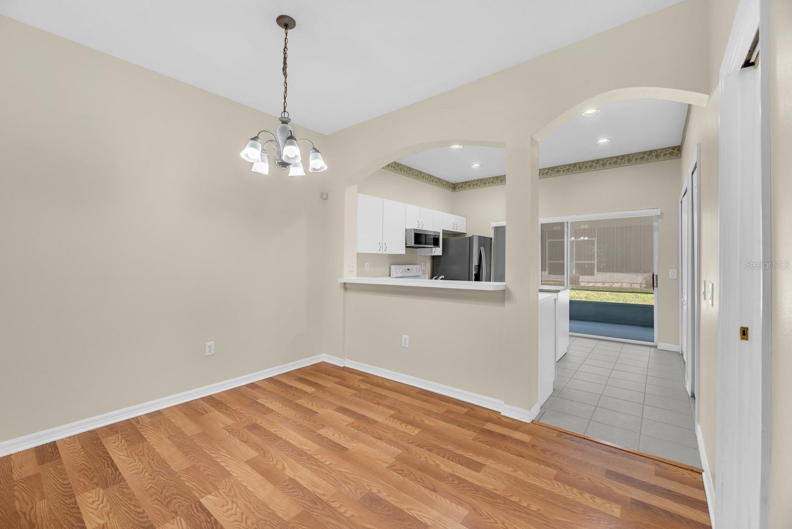 KINGS LAKE TWNHMS - Residential Lease