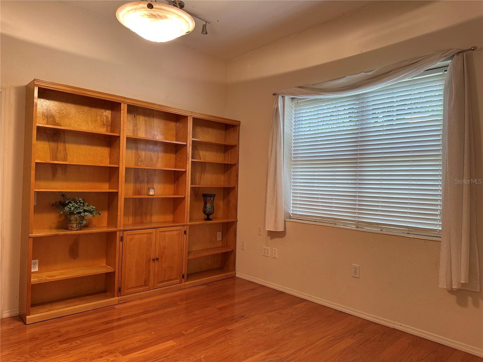 TORREY OAKS GOLF COURSE - Residential