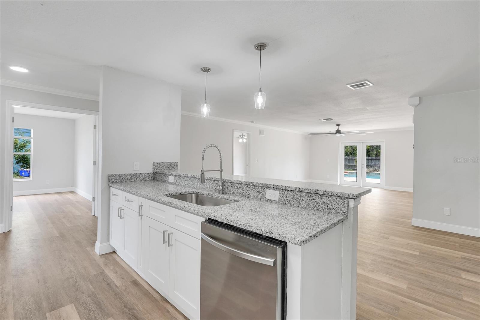 LAKE CATHERINE SHORES - Residential