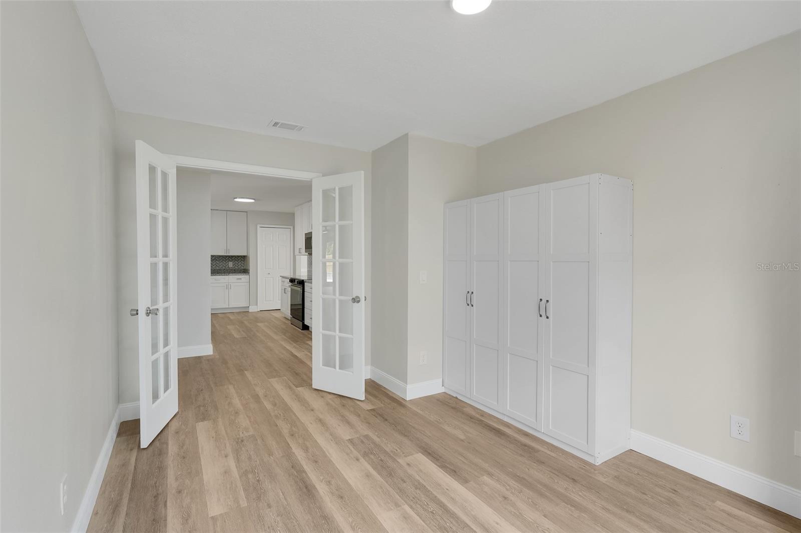 LAKE CATHERINE SHORES - Residential