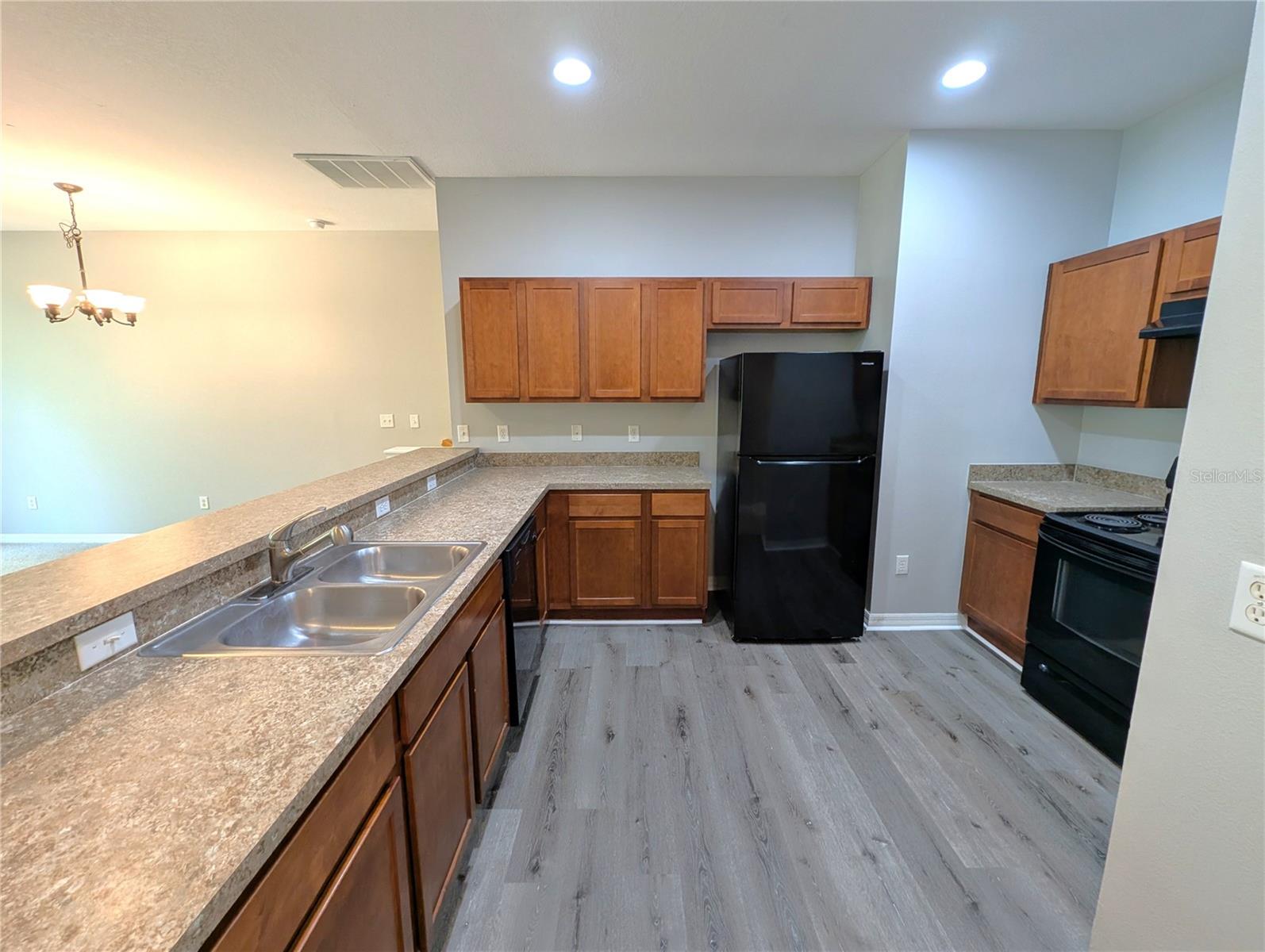 KINGSPORT TWNHMS - Residential