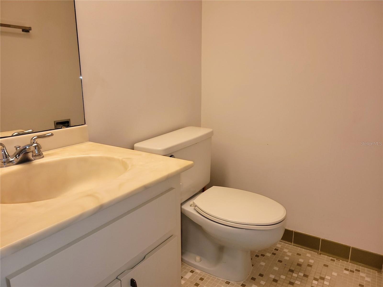 THREE PALMS POINTE CONDO - Residential Lease