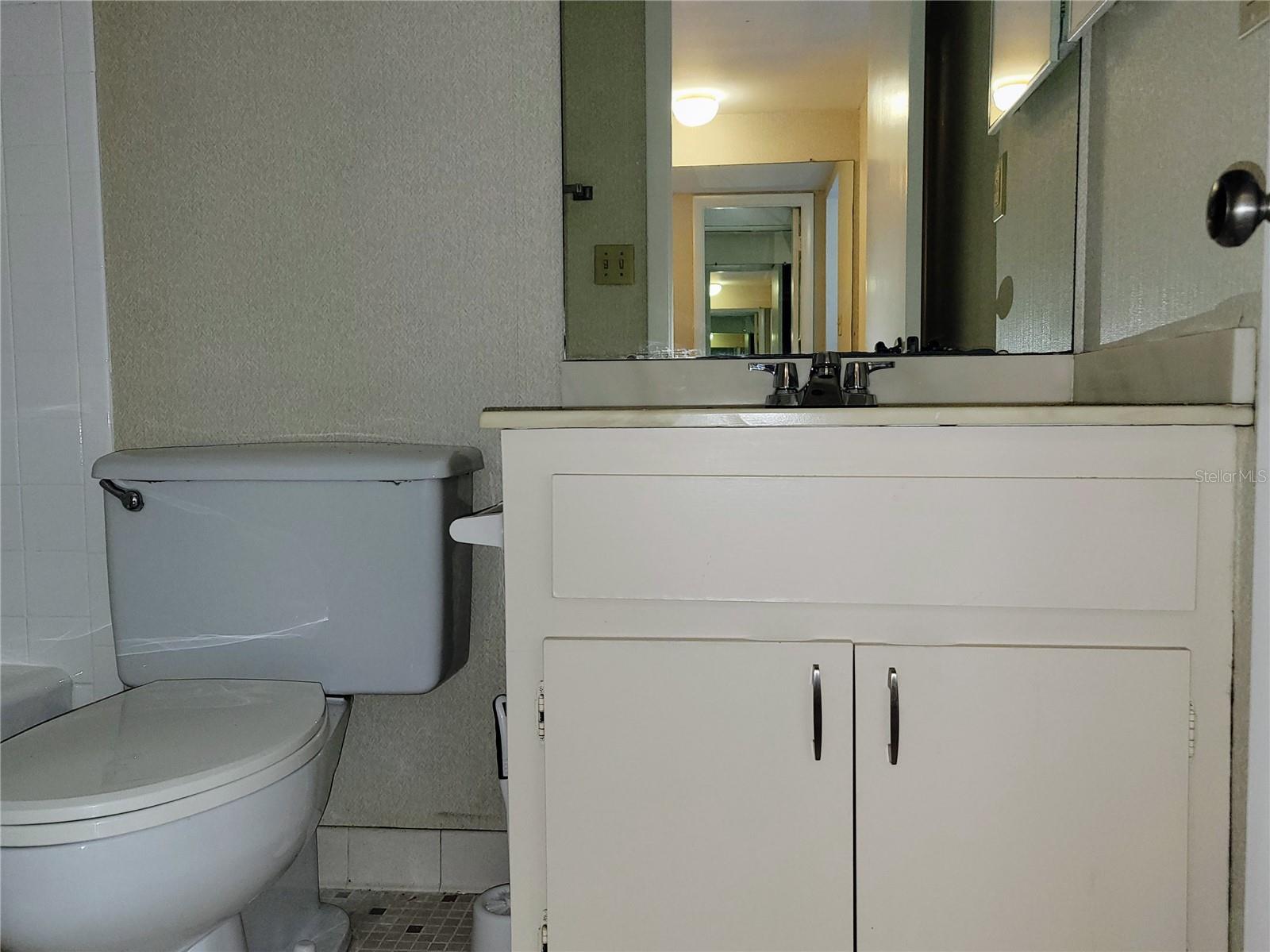 THREE PALMS POINTE CONDO - Residential Lease