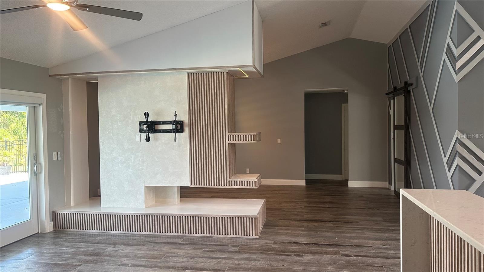 HUNTERS CREEK TR 240 PH 02 - Residential