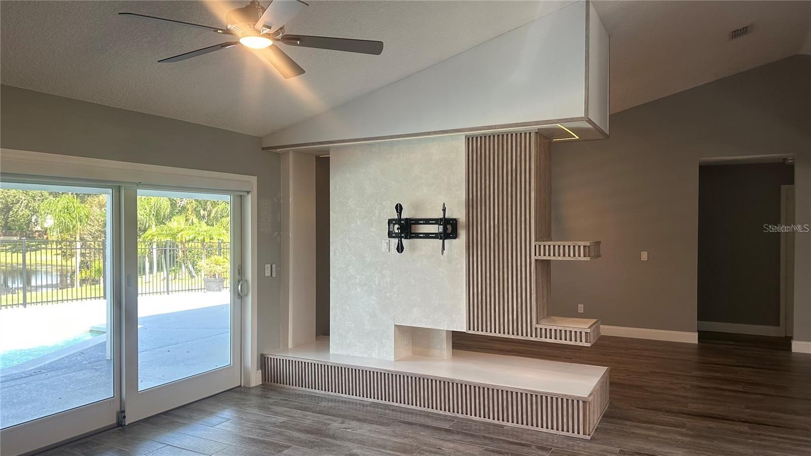 HUNTERS CREEK TR 240 PH 02 - Residential