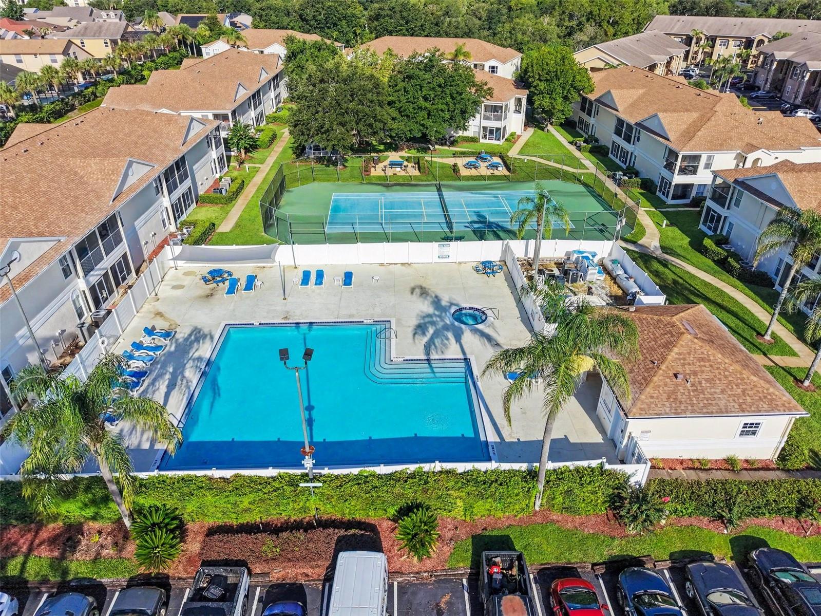 GRAND PALMS CONDOMINIUM - Residential
