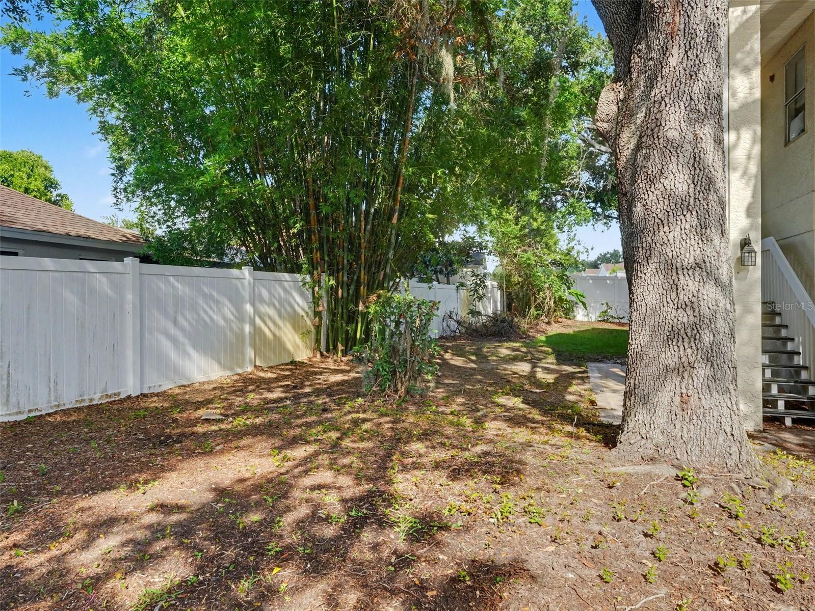 GRAND PALMS CONDOMINIUM - Residential