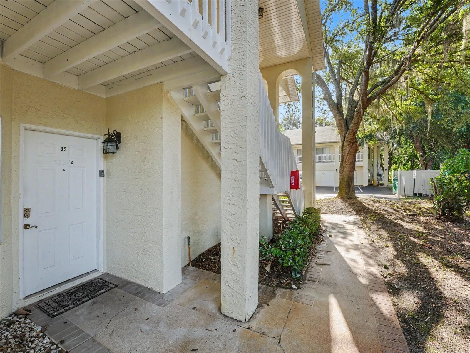GRAND PALMS CONDOMINIUM - Residential
