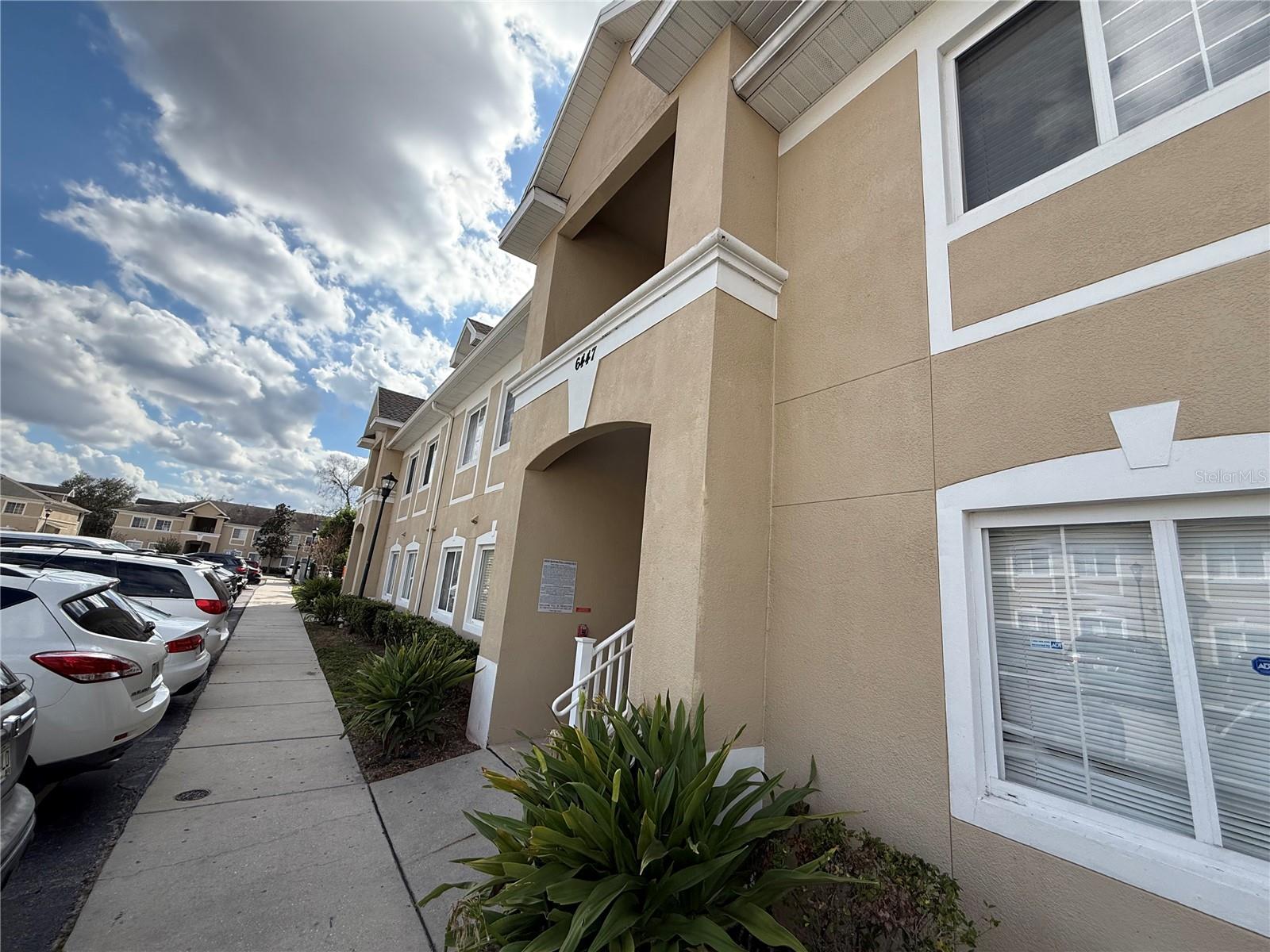 VILLAGES OF BLOOMINGDALE CONDO - Residential