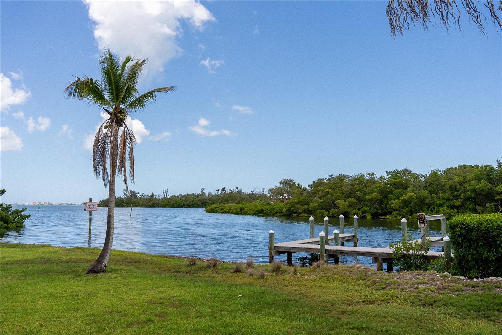 TREETOPS BAY CONDO - Residential Lease