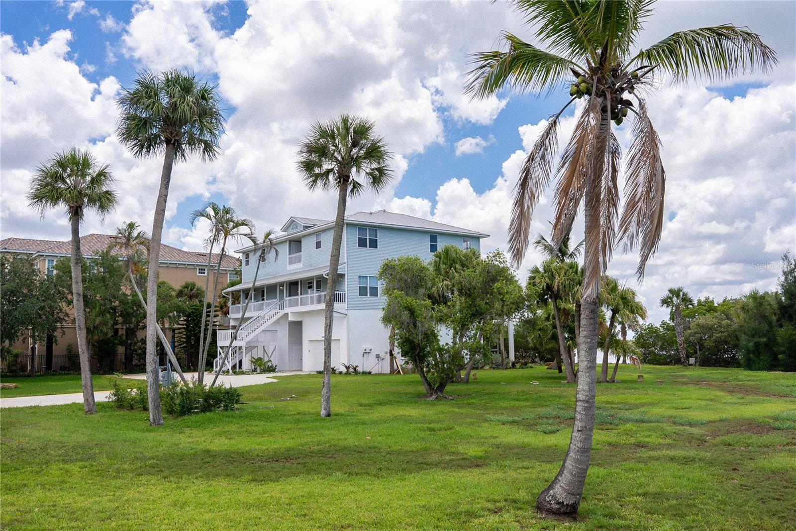 TREETOPS BAY CONDO - Residential Lease