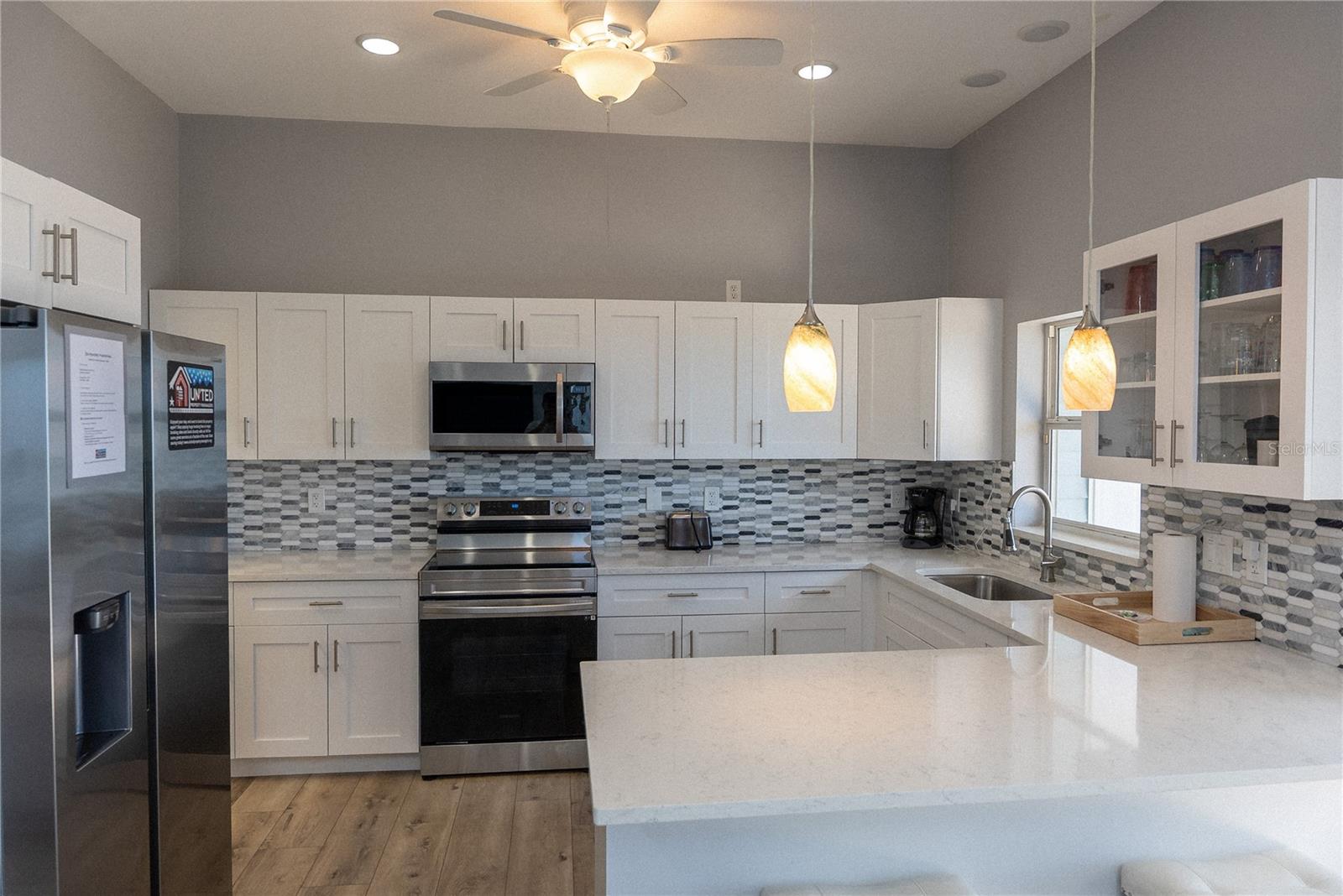 TREETOPS BAY CONDO - Residential Lease