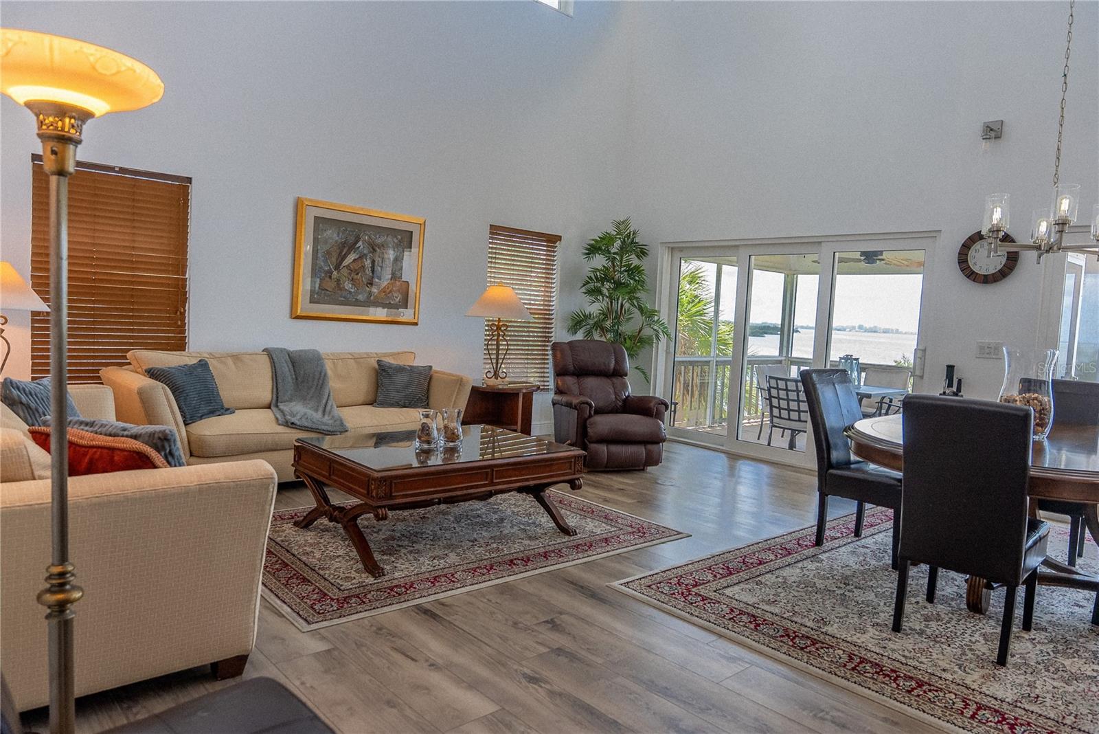 TREETOPS BAY CONDO - Residential Lease