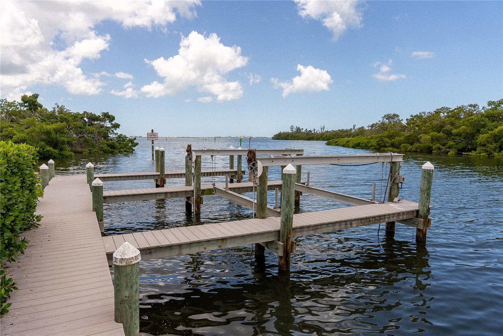 TREETOPS BAY CONDO - Residential Lease