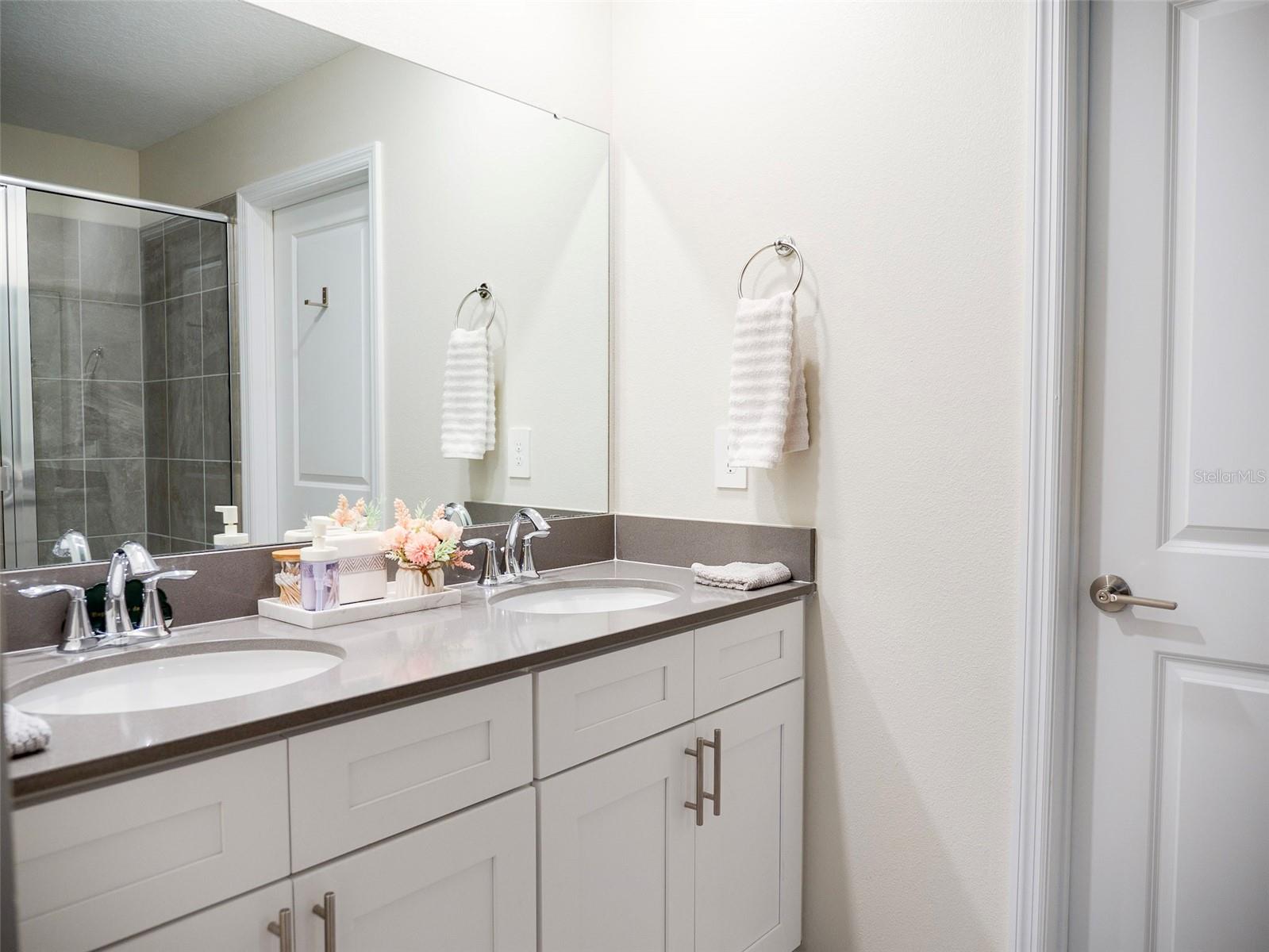 ARDEN PARK NORTH PH 6 - Residential Lease