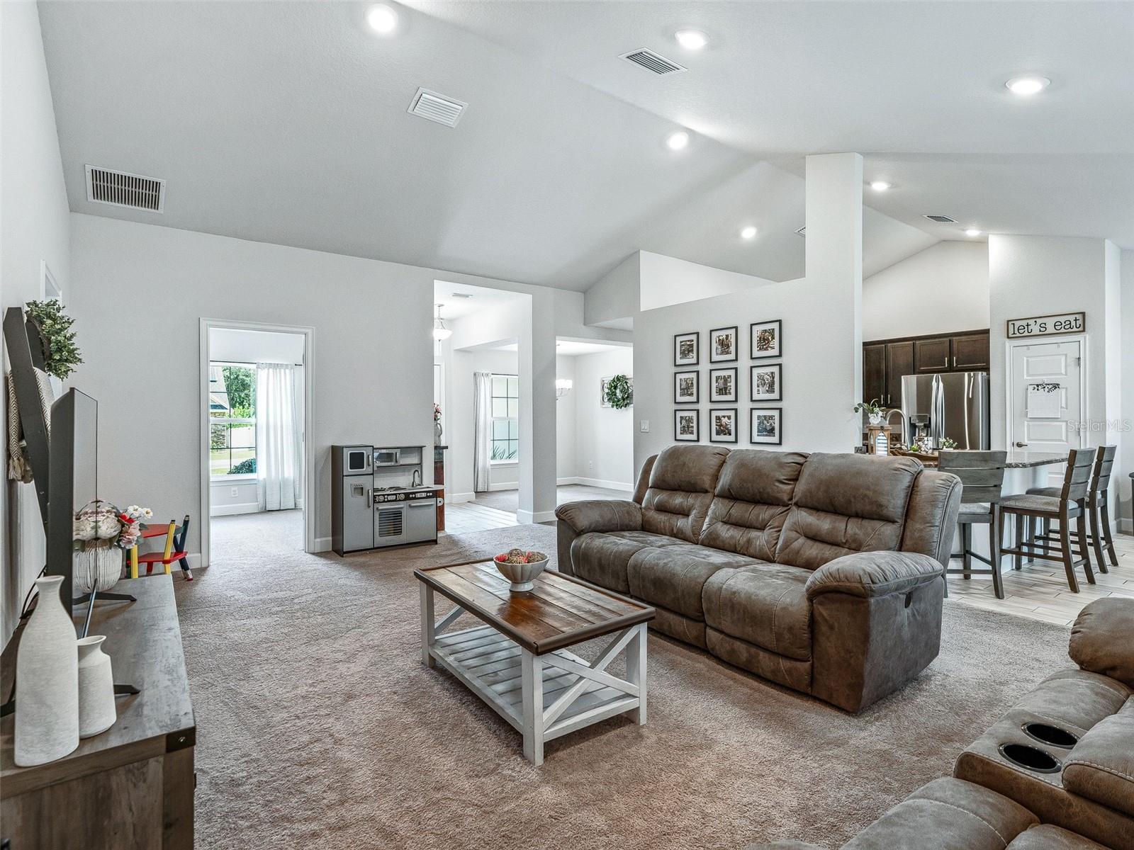 PLAT/ORANGE BLOSSOM HILLS UN - Residential