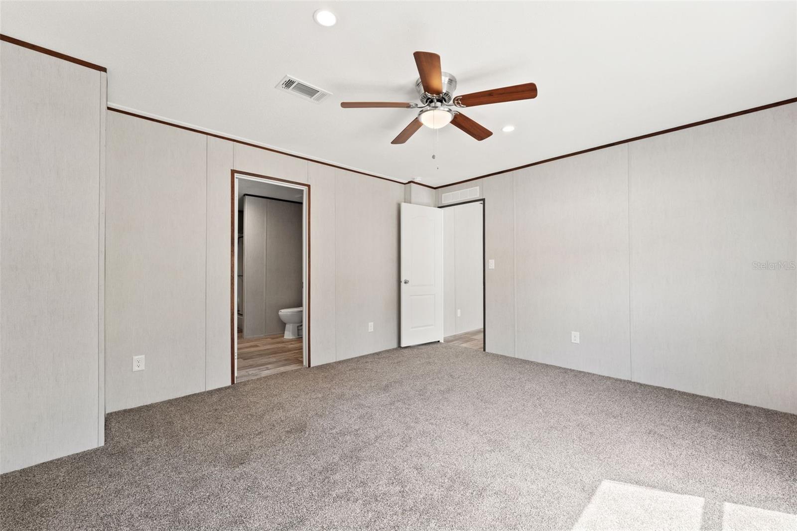 MELROSE LANDING - Residential