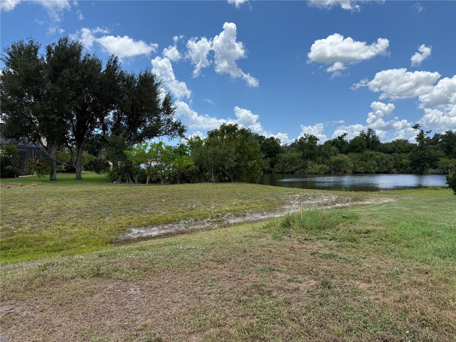 PUNTA GORDA ISLES SEC 23 - Land