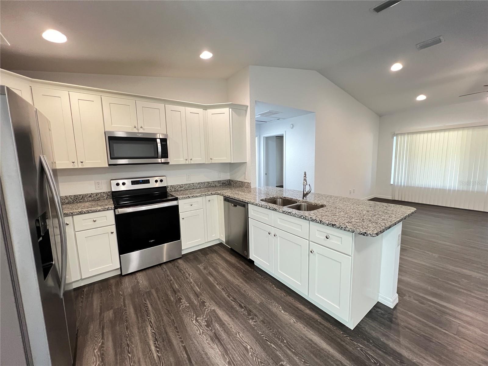 SILVER SPGS SHORES - Residential