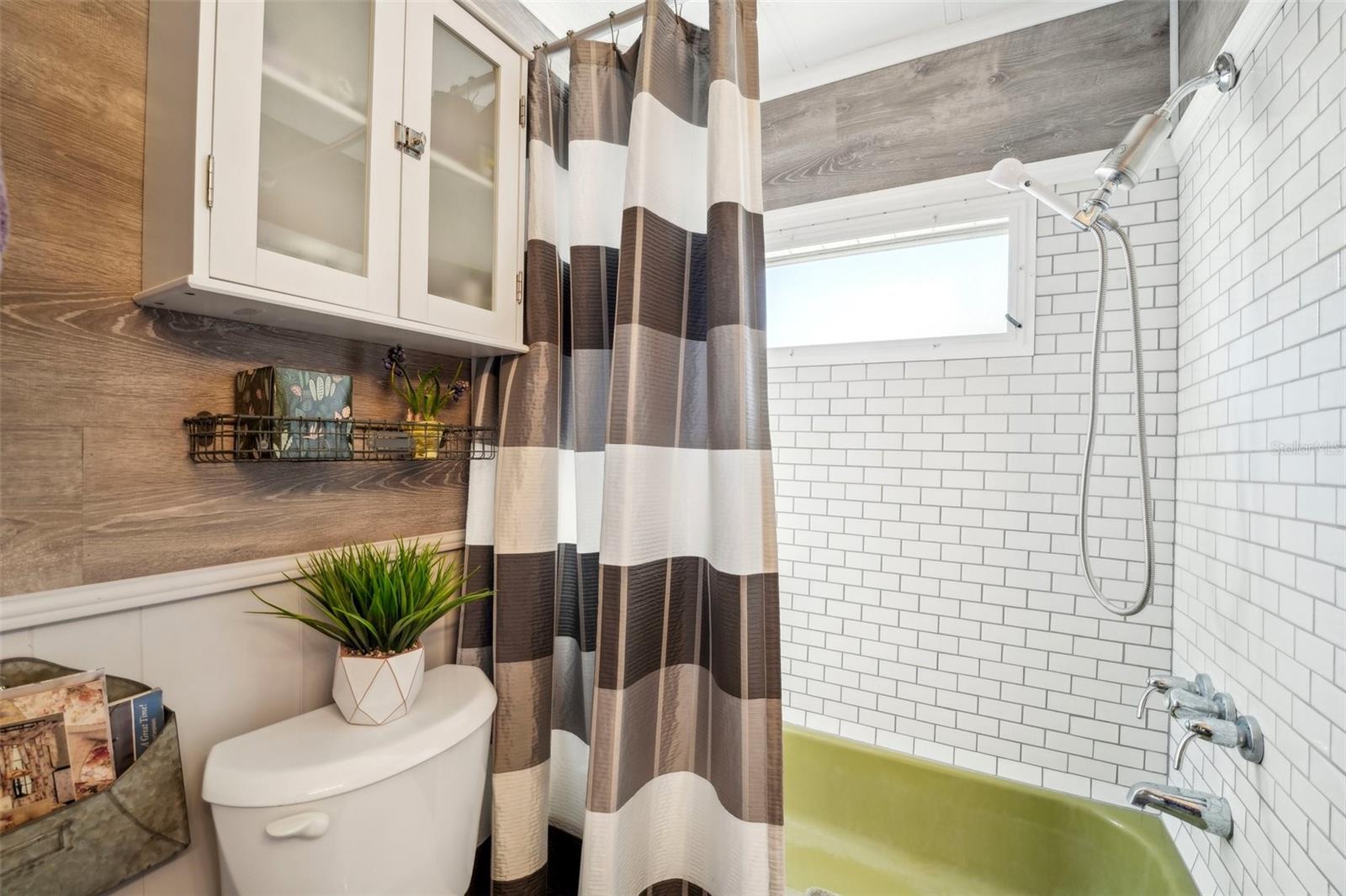 ALCOVE MOBILE HOME COMMUNITY UNREC - Residential