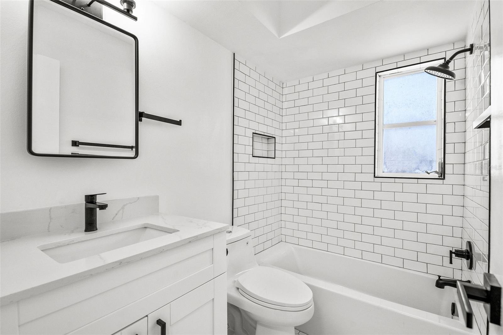 SKY CREST UNIT 9 - Residential Lease