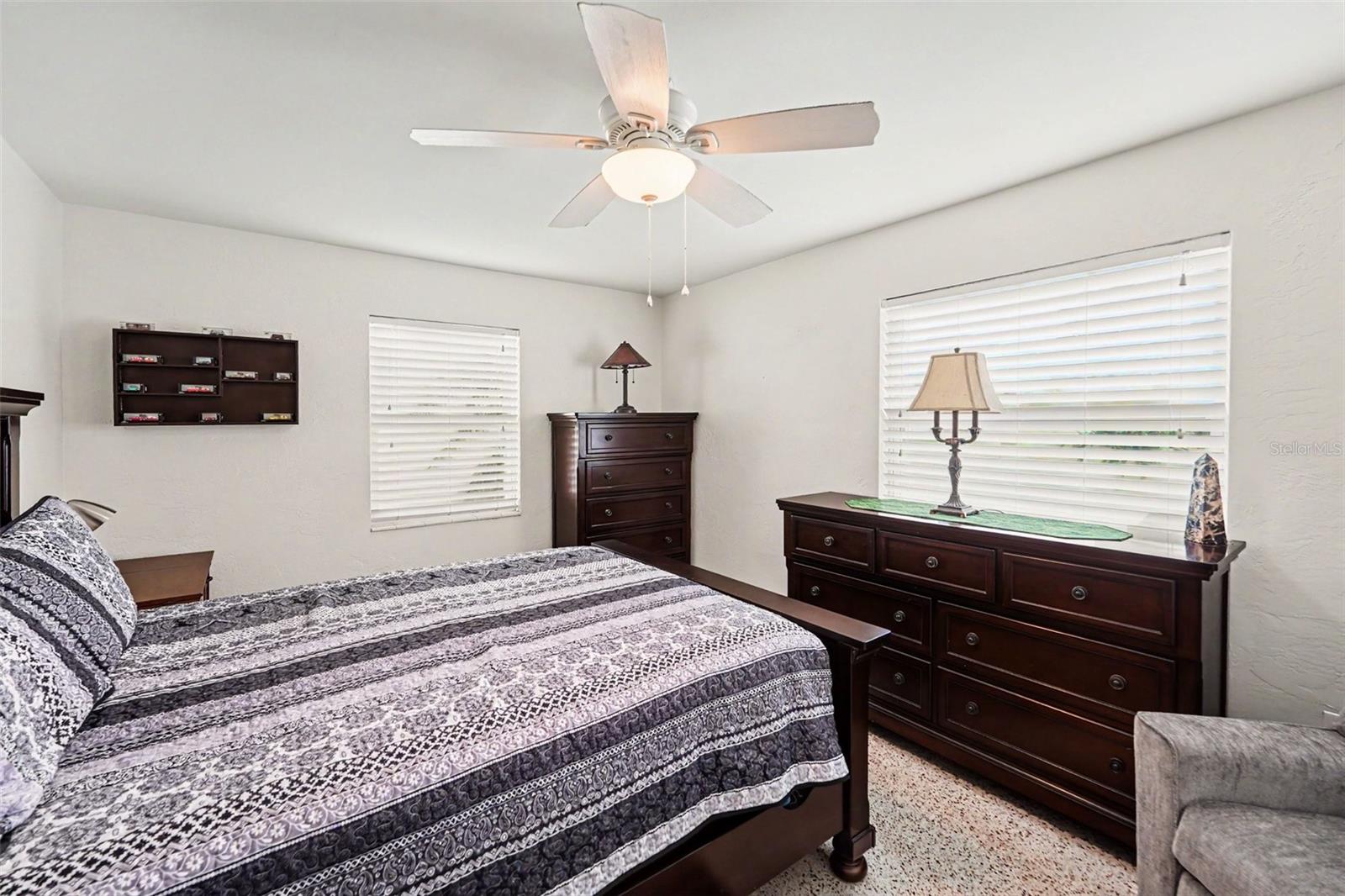 SHERYL MANOR - Residential