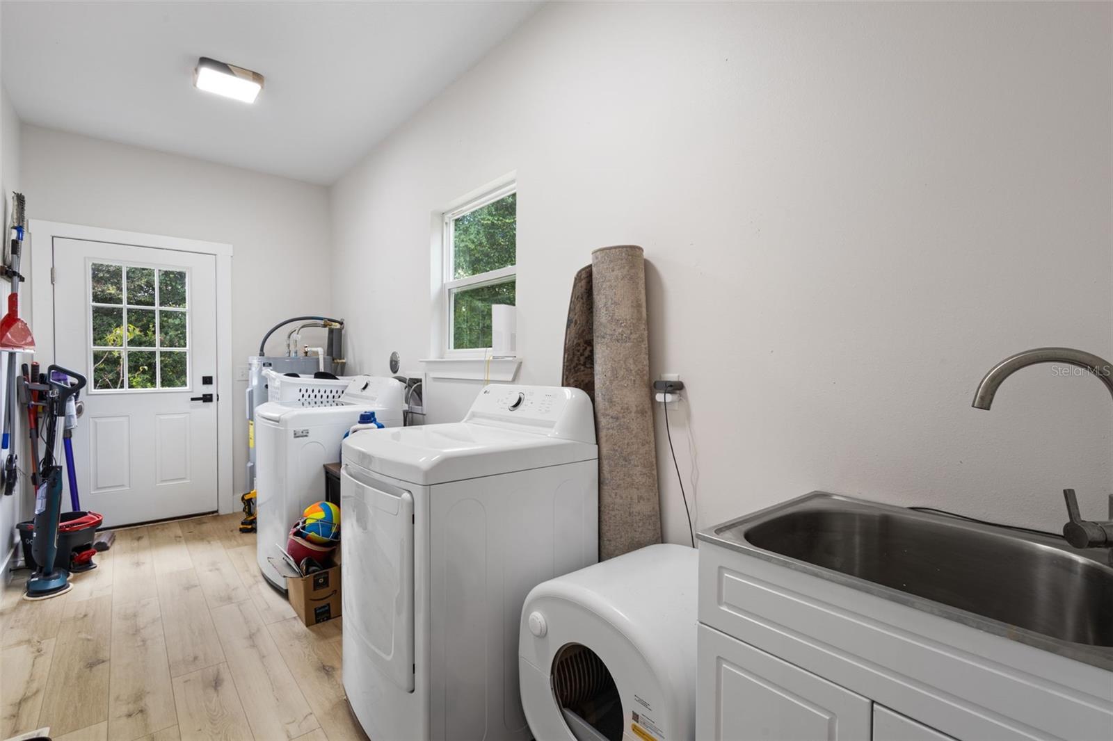 SILVER OAKS SUB PH 3 - Residential