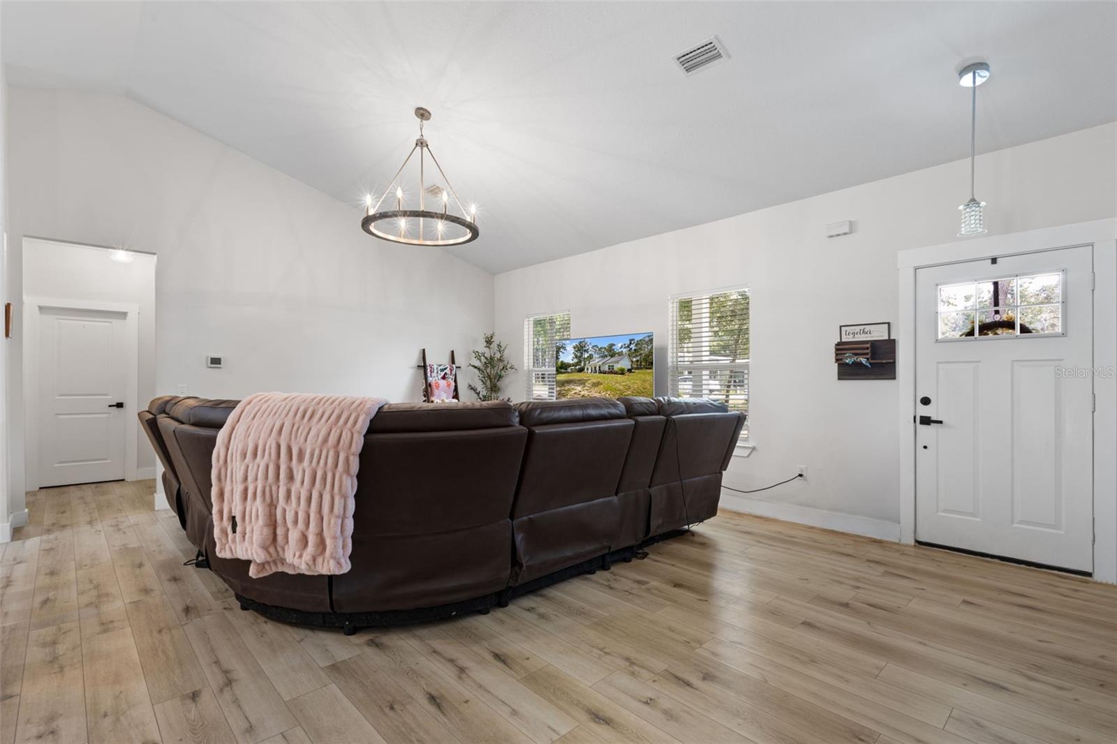 SILVER OAKS SUB PH 3 - Residential