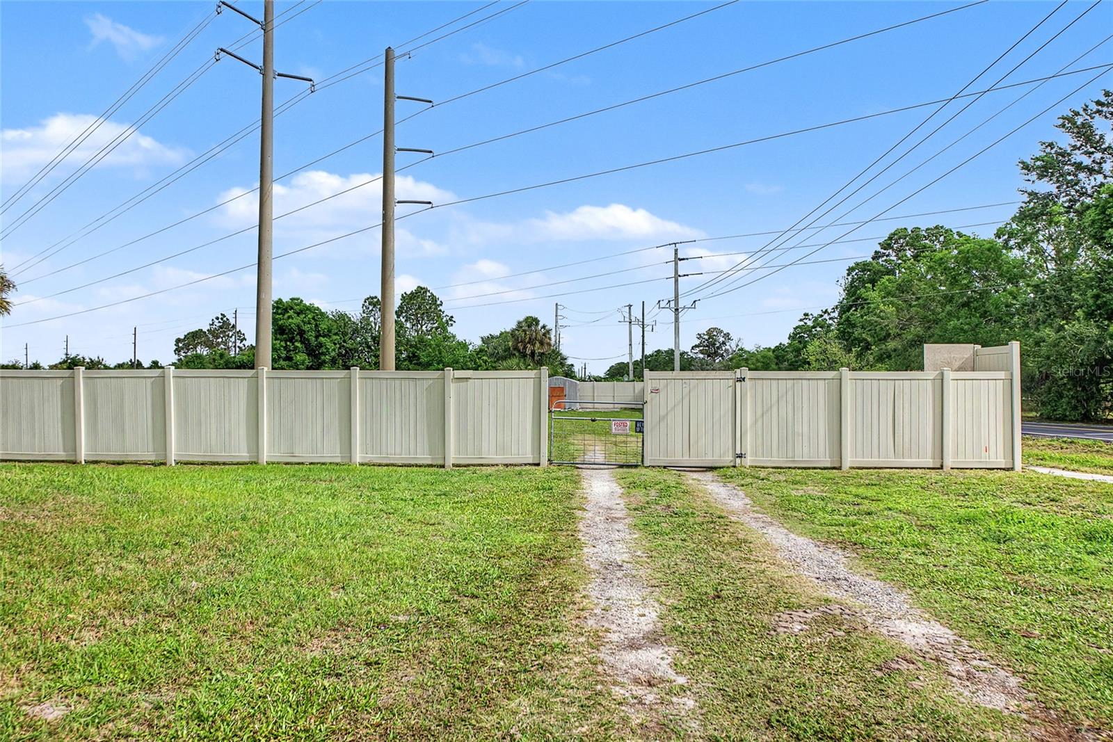 MAGNOLIA MANOR RIVER SEC - Residential