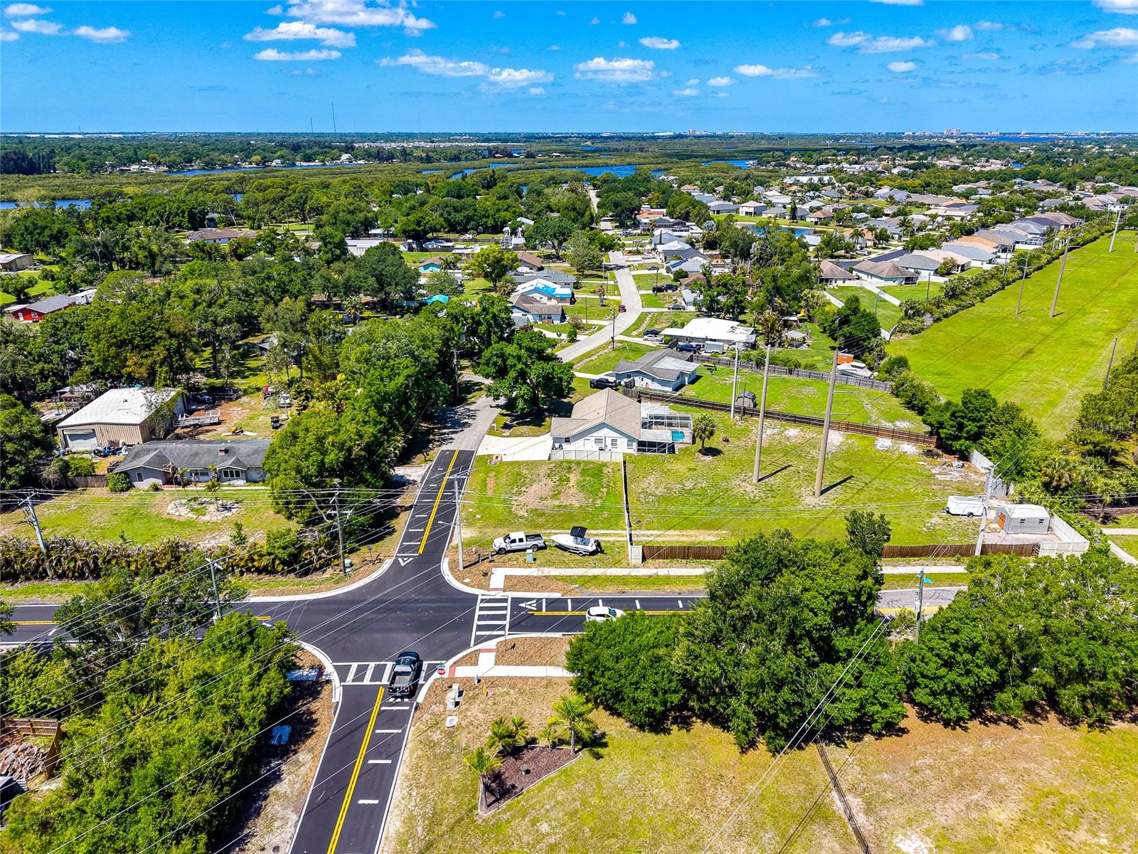 MAGNOLIA MANOR RIVER SEC - Residential
