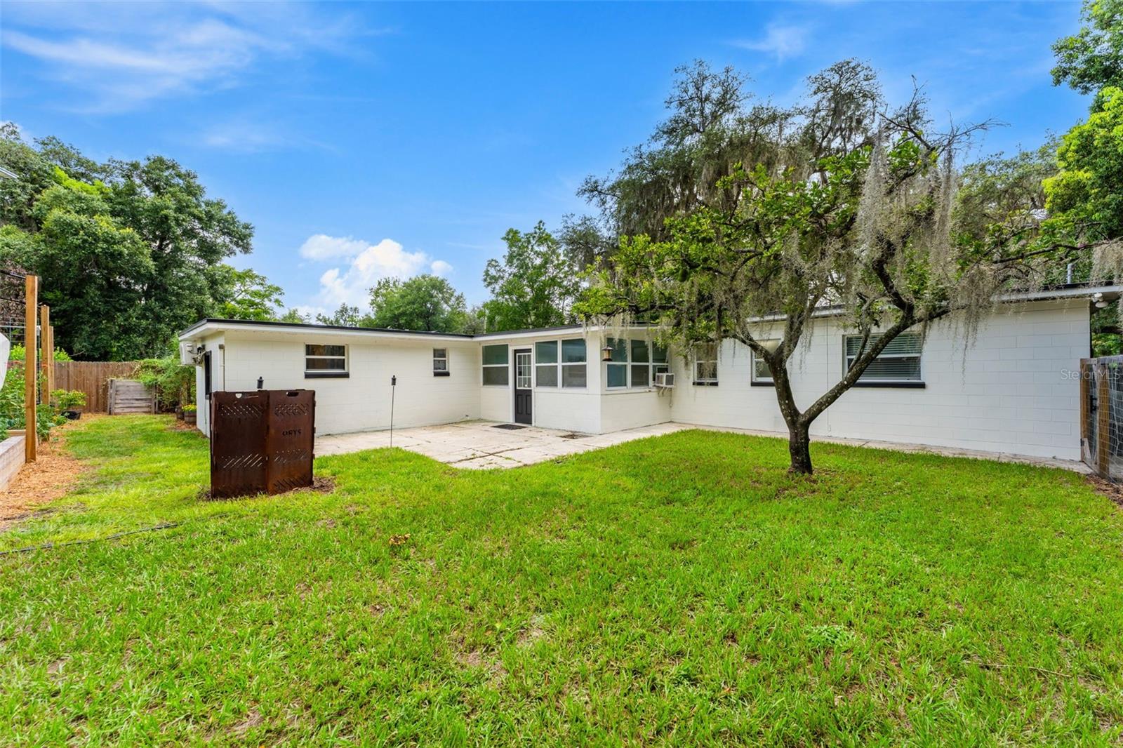 SHADY OAKS - Residential
